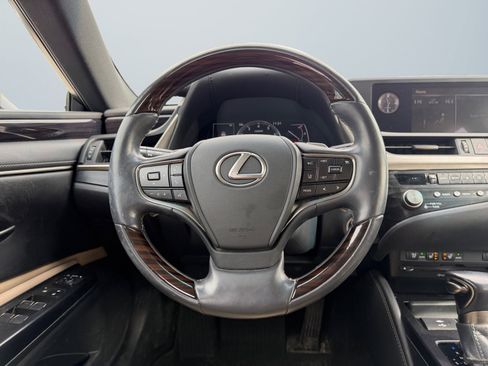 Used 2021 Lexus ES 250 w/ Premium Package image 13