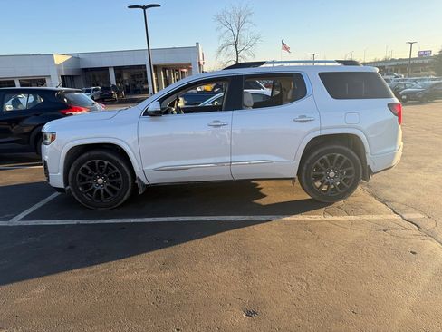 Used 2020 GMC Acadia Denali image 10