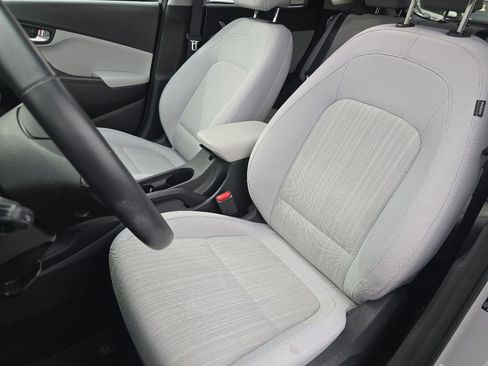 Used 2023 Hyundai Kona SEL w/ Convenience Package image 22