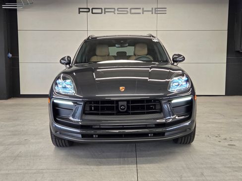 Certified 2026 Porsche Macan AWD/4WD image 27