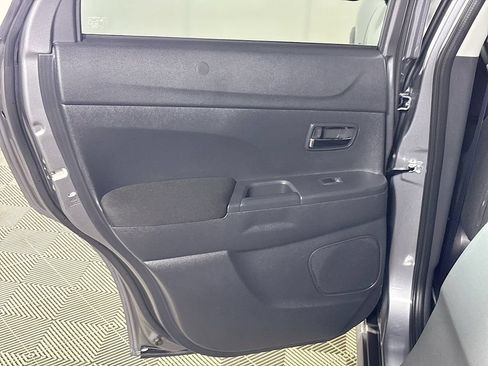 Used 2024 Mitsubishi Outlander Sport ES AWD/4WD image 18
