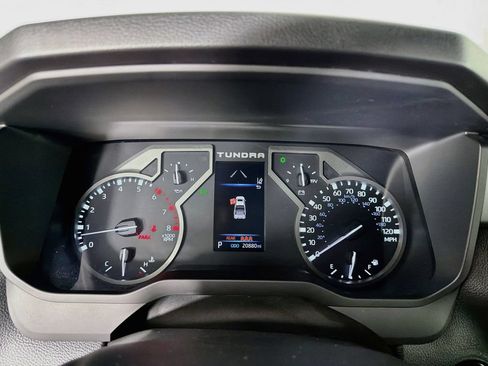Used 2025 Toyota Tundra SR5 w/ SR5 Premium Package AWD/4WD image 18