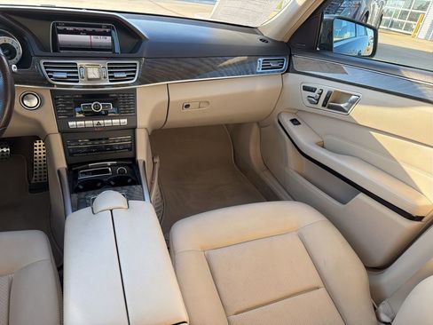 Used 2015 Mercedes-Benz E 350 Sedan w/ Premium 1 Package image 19