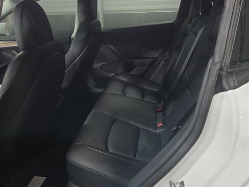 Used 2023 Tesla Model 3 Standard Range image 10