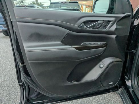 Used 2023 GMC Acadia AT4 w/ Preferred Package image 13