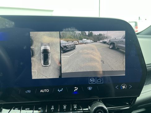 New 2026 Chevrolet Blazer EV LT image 28