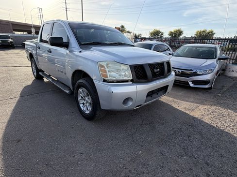Used 2006 Nissan Titan XE RWD image 2