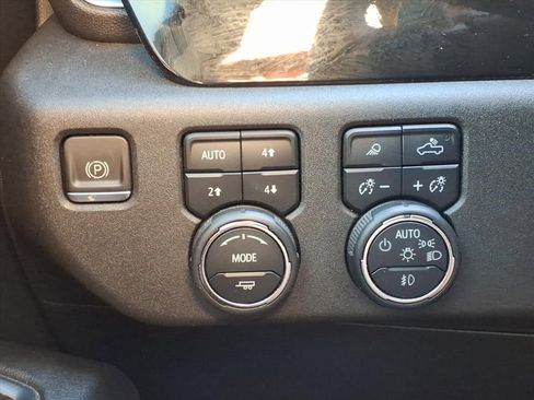Certified 2023 Chevrolet Silverado 1500 LTZ AWD/4WD image 20