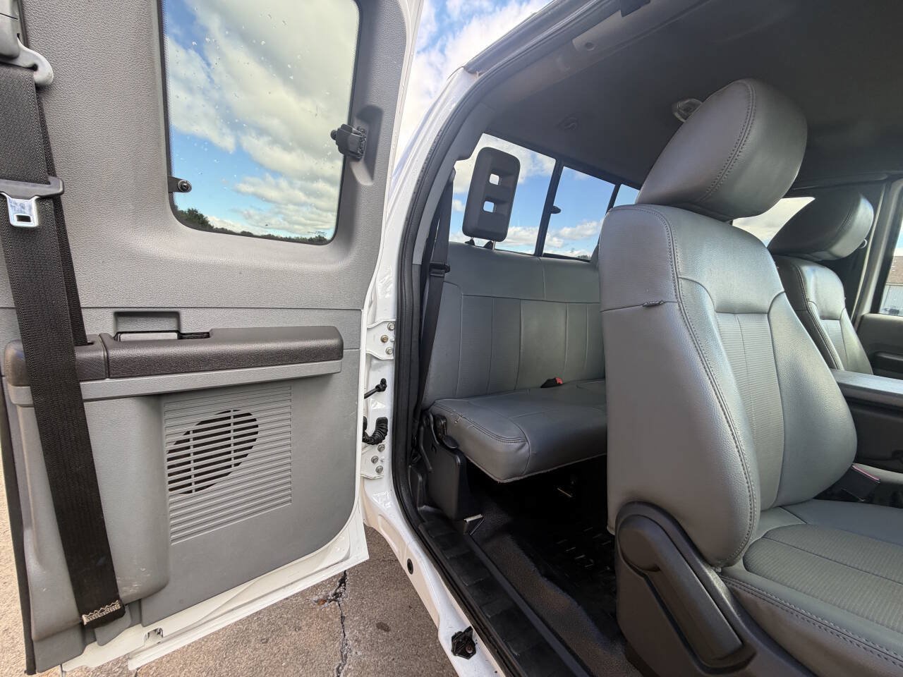 Used 2012 Ford F350 XL w/ Skid Plate Pkg AWD/4WD image 22