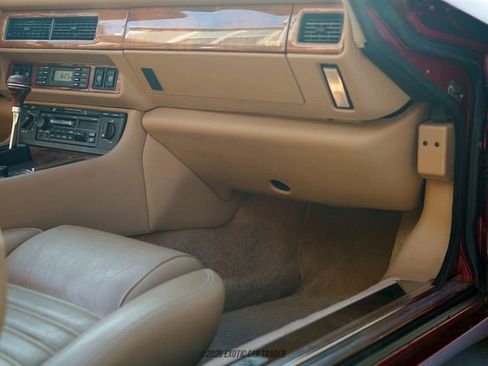 Used 1994 Jaguar XJS 4.0 Convertible image 38