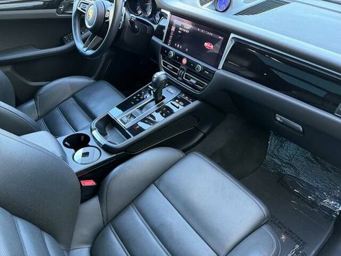 Used 2023 Porsche Macan AWD/4WD image 20