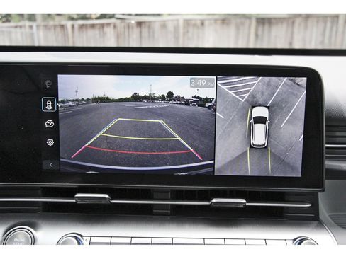 Used 2025 Hyundai Kona Limited AWD/4WD image 28