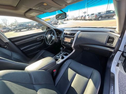 Used 2015 Nissan Altima 3.5 SL image 9