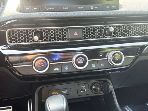 Used 2024 Honda Civic Sport image 16