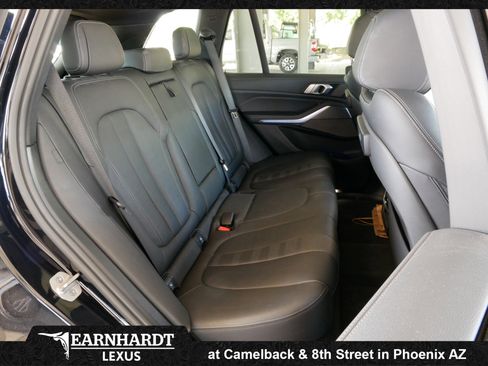 Used 2021 BMW X5 sDrive40i w/ M Sport Package image 4