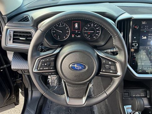 Used 2025 Subaru Ascent Premium AWD/4WD image 11