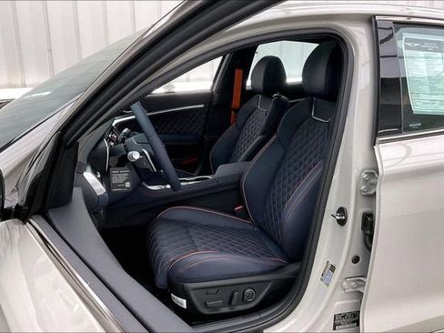 New 2026 Genesis G70 3.3T Prestige AWD/4WD image 30