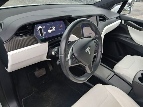 Used 2018 Tesla Model X 100D image 7