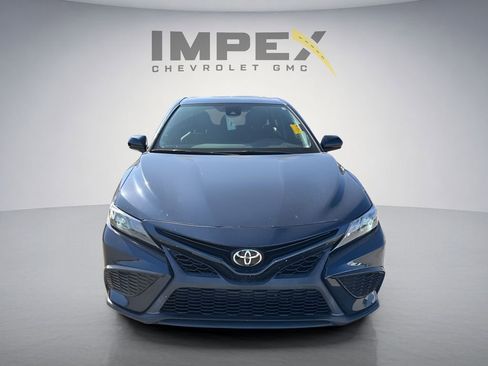 Used 2021 Toyota Camry SE FWD image 6