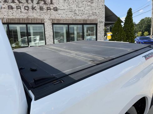 Used 2019 Chevrolet Silverado 1500 Custom Trail Boss AWD/4WD image 11