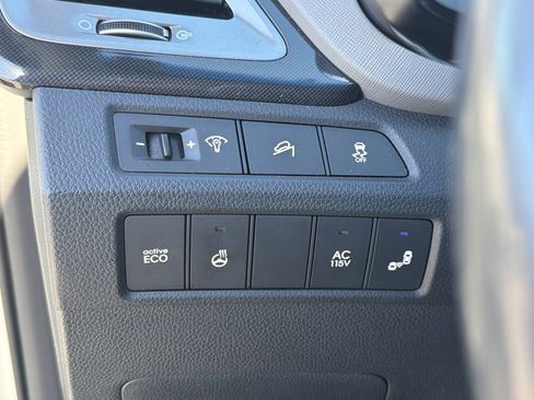 Used 2016 Hyundai Santa Fe Limited w/ Option Group 04 image 25