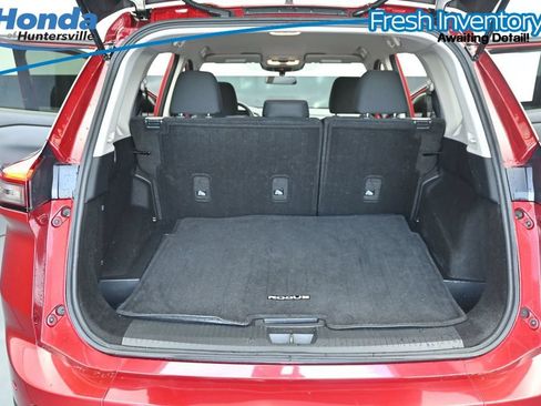 Used 2024 Nissan Rogue S AWD/4WD image 12