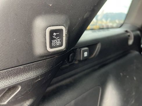 Used 2024 Jeep Grand Cherokee Limited 4xe image 12