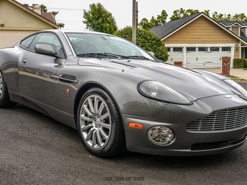 Used 2002 Aston Martin Vanquish RWD image 12