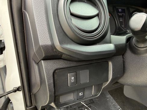 Used 2021 Toyota Tacoma SR image 16