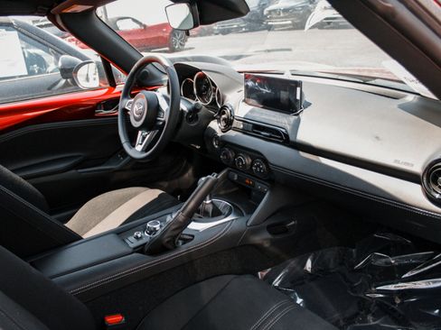 New 2026 MAZDA MX-5 Miata Club RWD image 23