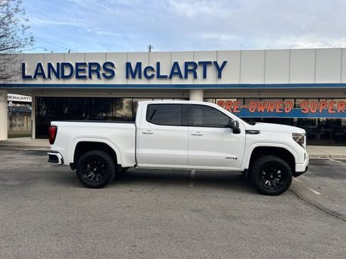 Used 2023 GMC Sierra 1500 AT4 w/ AT4 Premium Package image 3