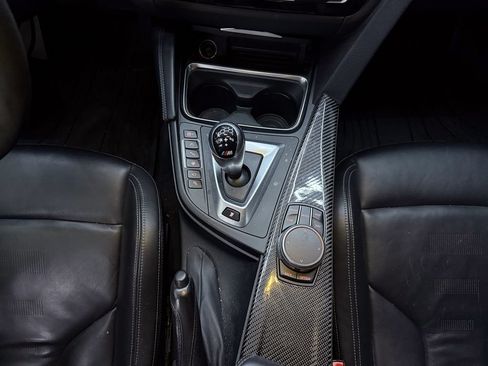 Used 2018 BMW M3 RWD image 24