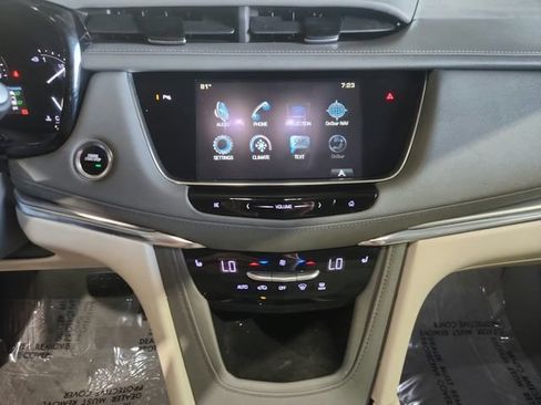 Used 2017 Cadillac XT5 Luxury FWD image 17