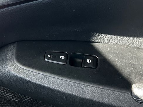 Used 2021 Kia Seltos SX image 34