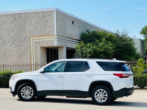 Used 2019 Chevrolet Traverse LT FWD image 6