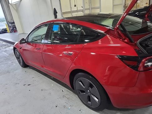 Used 2023 Tesla Model 3 Standard Range RWD image 3