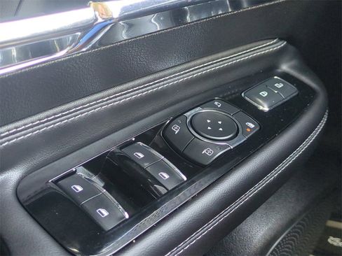 Used 2024 Lincoln Corsair FWD image 26