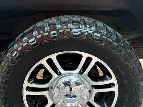 Used 2015 Ford F250 Platinum AWD/4WD image 50