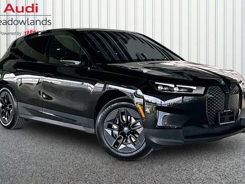 Used 2025 BMW iX xDrive50 w/ Convenience Package AWD/4WD image 3