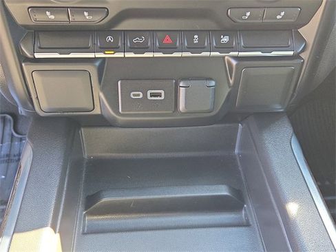 Certified 2022 GMC Sierra 1500 Elevation image 30