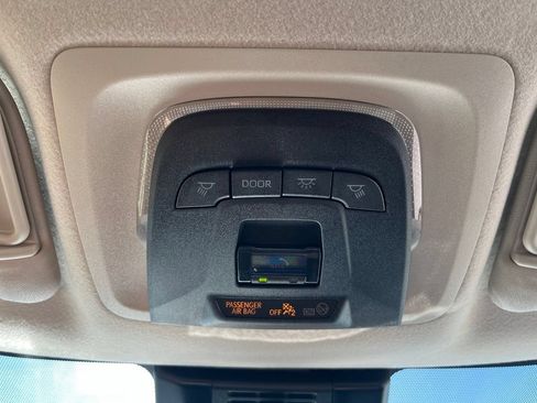 Used 2025 Toyota Corolla LE FWD image 18