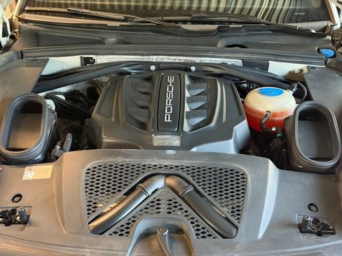 Used 2017 Porsche Macan S AWD/4WD image 25