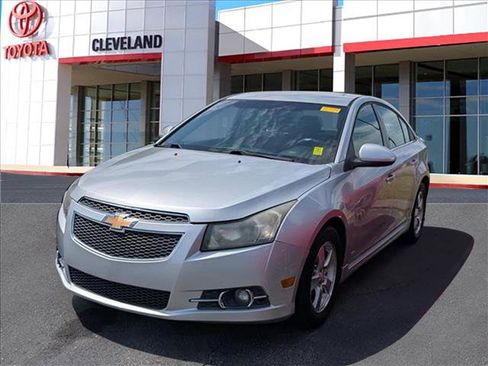 Used 2013 Chevrolet Cruze LT w/ RS Package image 4