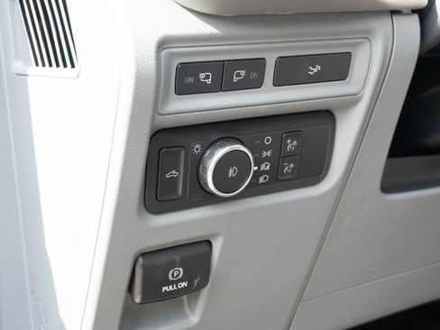 Used 2022 Ford F150 XLT w/ Equipment Group 302A High RWD image 22