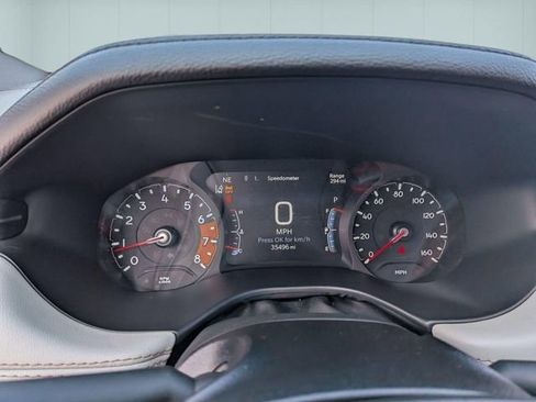 Used 2025 Jeep Compass Limited AWD/4WD image 17