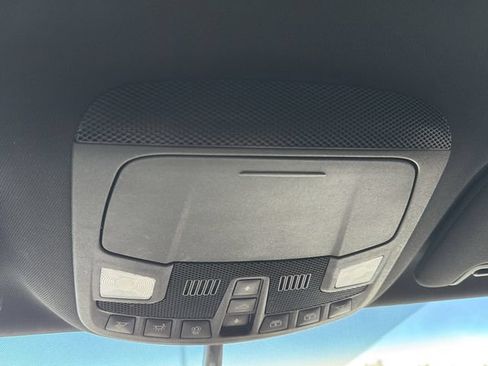 Used 2018 Lincoln MKX Select w/ Select Plus Package FWD image 20