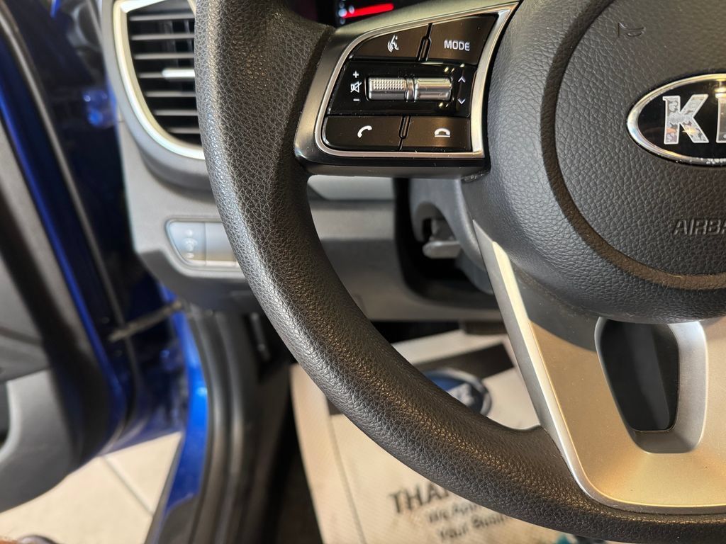 Used 2021 Kia Seltos LX AWD/4WD image 11
