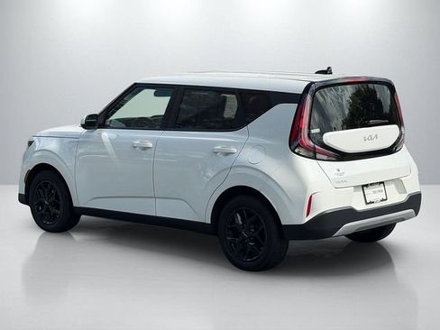 Certified 2024 Kia Soul LX w/ Option Group 015 FWD image 5