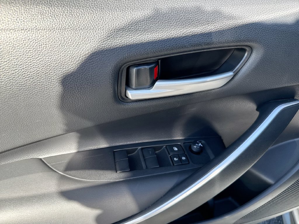 Used 2022 Toyota Corolla SE FWD image 20