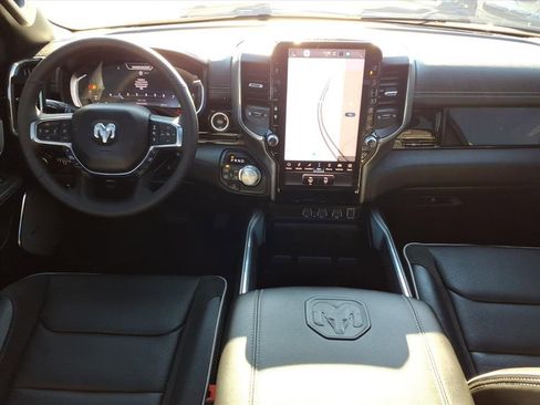 Used 2025 RAM 1500 Laramie w/ Night Edition image 15